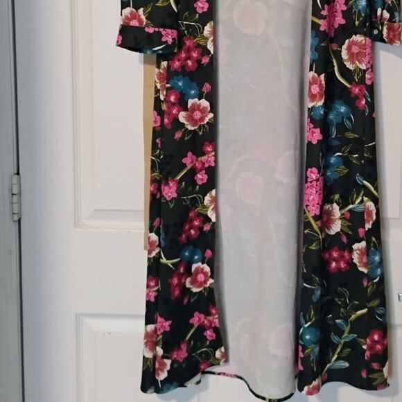 - Vintage Button Down Floral Dress - Picture 4 of 4